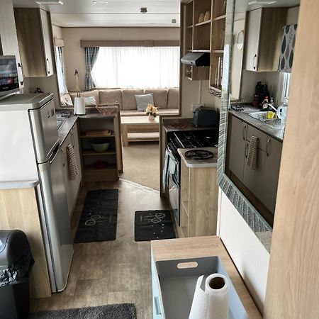 Relaxing Breaks With Hot Tub At Tattershal Lakes 3 Bedroom Tattershall Bagian luar foto